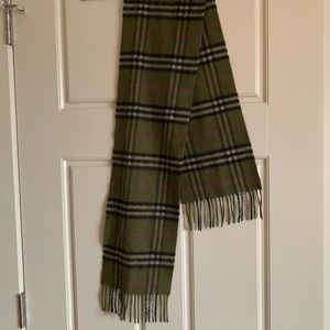 Burberry cashmere scarf